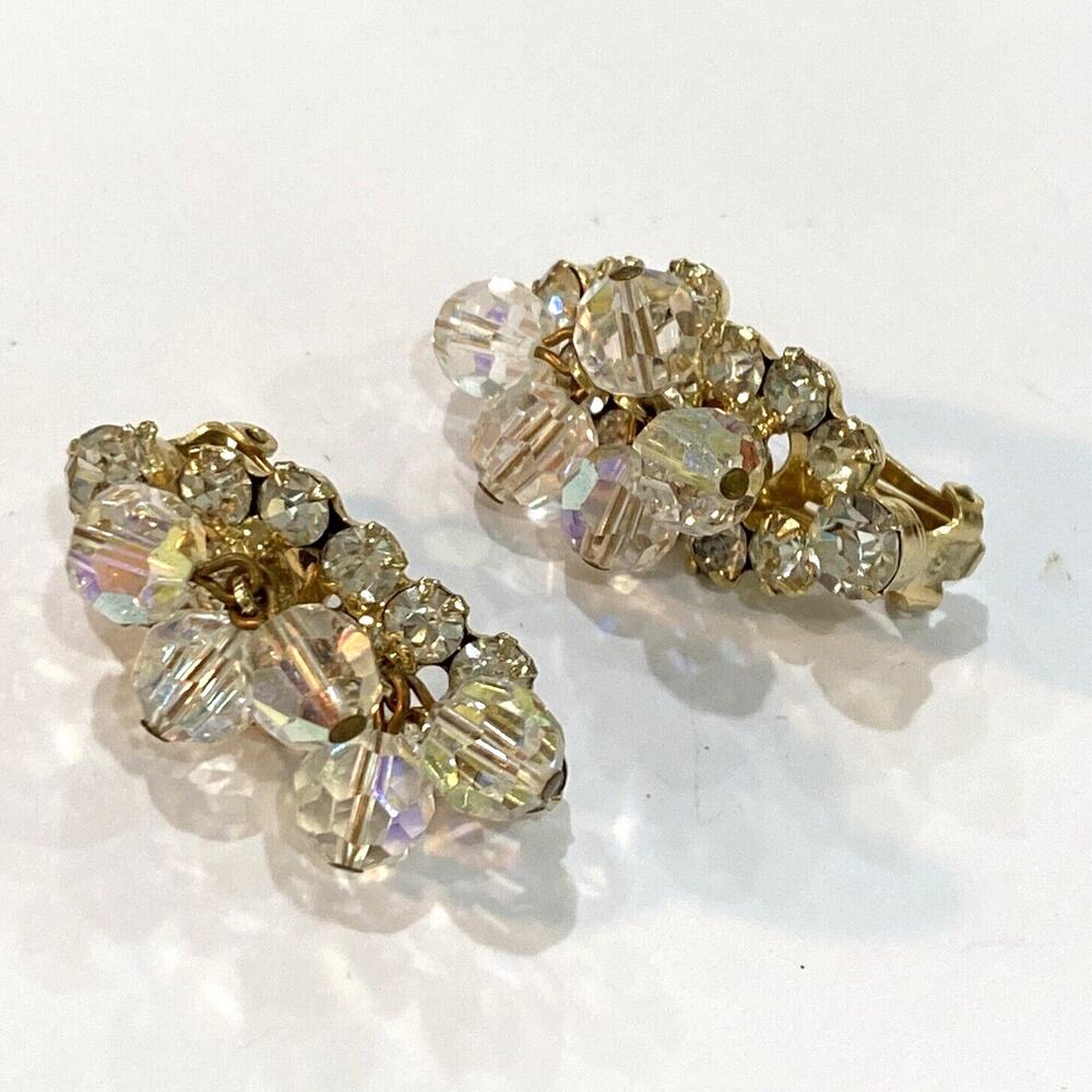 Vintage clip on earrings clear white crystal beads sparkling elegant goldtone